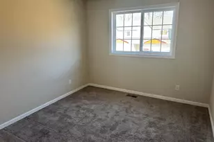 8654 Gateway Cir, Monticello, MN 55362 - Photo 9