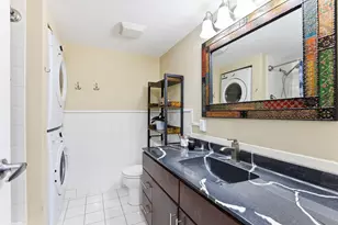 198 6th St E, Saint Paul, MN 55101 - Photo 17