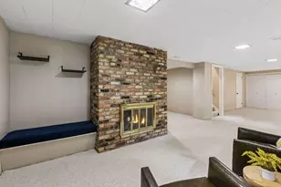 2100 W 107th St, Bloomington, MN 55431 - Photo 19