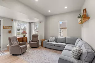 516 12th St, Howard Lake, MN 55349 - Photo 9