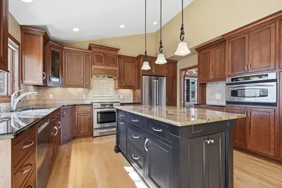 1100 Cherry Court, Burnsville, MN 55306 - Photo 11