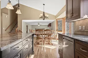 1100 Cherry Ct, Burnsville, MN 55306 - Photo 15