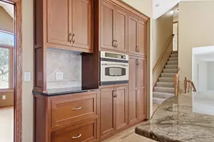 1100 Cherry Ct, Burnsville, MN 55306 - Photo 13