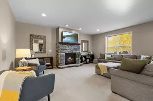 10834 Knollwood Ct, Woodbury, MN 55129 - Photo 15