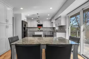 6709 Promontory Dr, Eden Prairie, MN 55346 - Photo 7