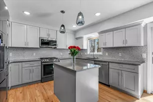 6709 Promontory Dr, Eden Prairie, MN 55346 - Photo 5
