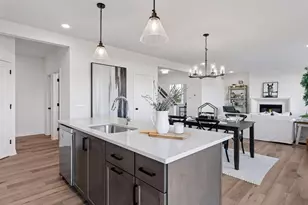 10157 Blackmoor Rd, Woodbury, MN 55129 - Photo 23