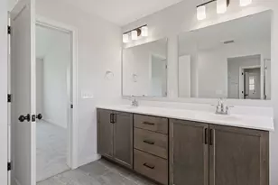 10115 Blackmoor Rd, Woodbury, MN 55129 - Photo 25