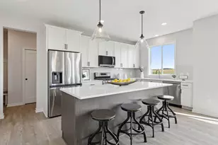 10115 Blackmoor Rd, Woodbury, MN 55129 - Photo 9