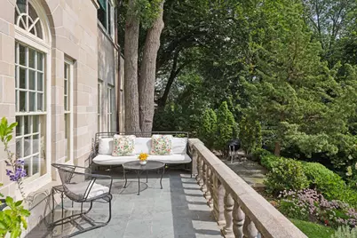 2308 W Lake Of The Isles Parkway, Minneapolis, MN 55405 - Photo 49