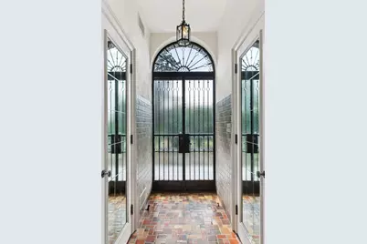 2308 W Lake Of The Isles Parkway, Minneapolis, MN 55405 - Photo 5