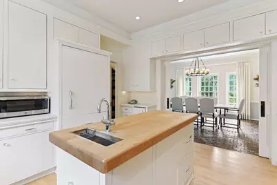 2308 W Lake Of The Isles Parkway, Minneapolis, MN 55405 - Photo 21