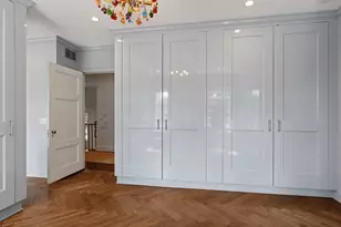 2308 W Lake of the Isles Pkwy, Minneapolis, MN 55405 - Photo 31