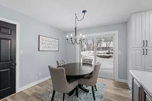 2129 Arkwright St, Maplewood, MN 55117 - Photo 7