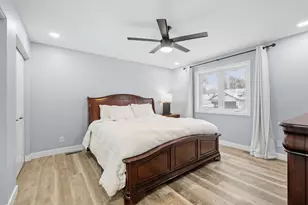 2129 Arkwright St, Maplewood, MN 55117 - Photo 11