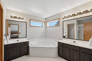 15960 Fennel Ct, Apple Valley, MN 55124 - Photo 13