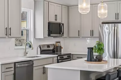 2414 Como Avenue SE, Minneapolis, MN 55414 - Photo 3