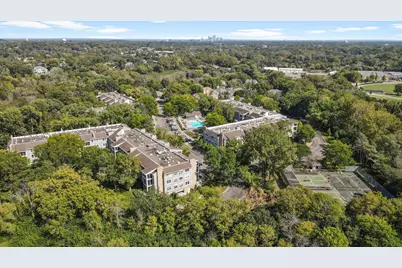 3020 Saint Albans Mill Road #105, Hopkins, MN 55305 - Photo 5