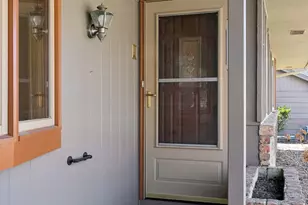 4225 Poplar Bridge Rd, Bloomington, MN 55437 - Photo 9