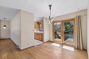 4225 Poplar Bridge Rd, Bloomington, MN 55437 - Photo 15