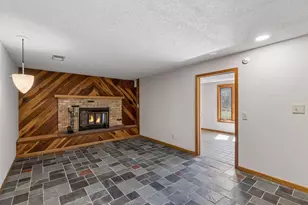 4225 Poplar Bridge Rd, Bloomington, MN 55437 - Photo 33