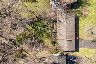 4225 Poplar Bridge Rd, Bloomington, MN 55437 - Photo 5