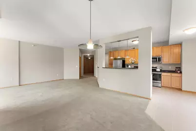 2407 39th Avenue NE #113, Saint Paul, MN 55421 - Photo 3