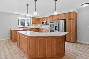 816 Westview Dr, Shoreview, MN 55126 - Photo 11