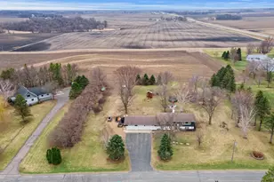 18365 234th Cir, Hutchinson, MN 55350 - Photo 11