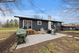 18365 234th Cir, Hutchinson, MN 55350 - Photo 7