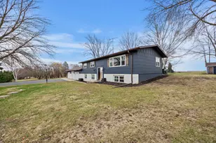 18365 234th Cir, Hutchinson, MN 55350 - Photo 5