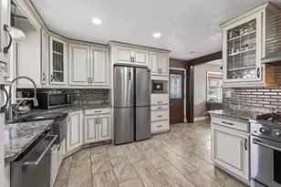 4233 Quincy St NE, Columbia Heights, MN 55421 - Photo 7