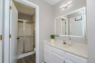 10742 Toledo Ct, Bloomington, MN 55437 - Photo 13