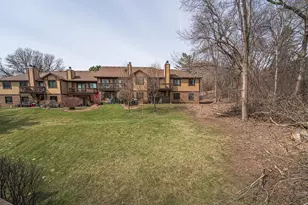 10742 Toledo Ct, Bloomington, MN 55437 - Photo 19