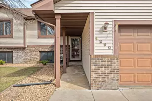 4290 Fox Ridge Rd, Eagan, MN 55122 - Photo 5