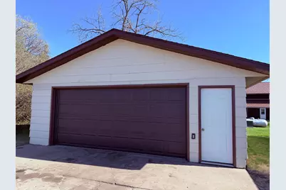 19 7th Avenue NE, Elbow Lake, MN 56531 - Photo 3