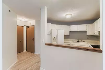 6500 Woodlake Drive #401, Richfield, MN 55423 - Photo 9