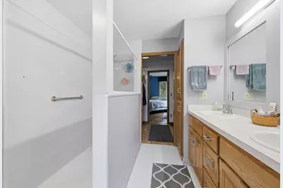 2217 Gentry Avenue N, Oakdale, MN 55128 - Photo 27