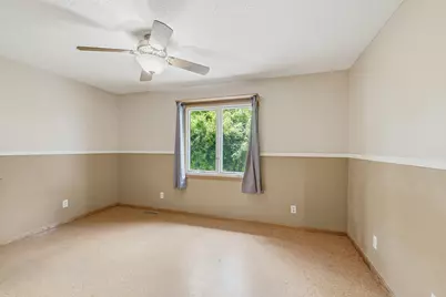 2217 Gentry Avenue N, Oakdale, MN 55128 - Photo 29