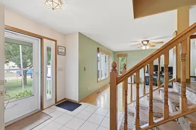 2217 Gentry Avenue N, Oakdale, MN 55128 - Photo 7
