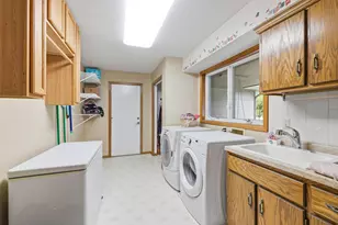 2217 Gentry Ave N, Oakdale, MN 55128 - Photo 23