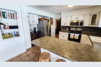 1937 19th Street S, Fargo,  58103 - Photo 9