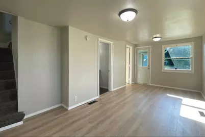 245 3rd Avenue SE, Wells, MN 56097 - Photo 9