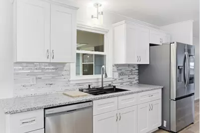 3418 Xenia Avenue N, Crystal, MN 55422 - Photo 15