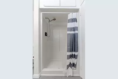 3418 Xenia Avenue N, Crystal, MN 55422 - Photo 37