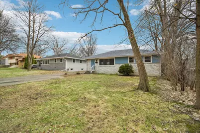 3418 Xenia Avenue N, Crystal, MN 55422 - Photo 5