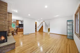 3121 W 84th St, Bloomington, MN 55431 - Photo 5