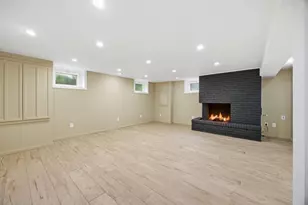 3121 W 84th St, Bloomington, MN 55431 - Photo 19