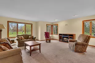 311 E Oak Ave, Olivia, MN 56277 - Photo 5