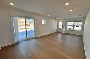5279 Long Pointe Pass, Woodbury, MN 55129 - Photo 3